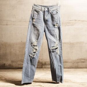 SHEIN  Light Blue Relaxed Distressed Jeans Sz Usa 2